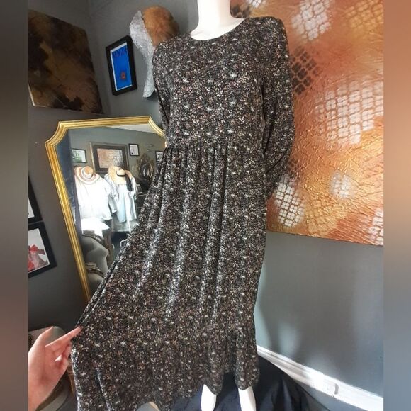 Floral Ruffled Long Sleeve Maxi Dress - Picture 11 of 16